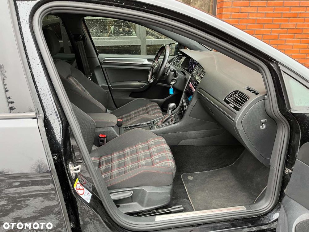Volkswagen Golf 2.0 TSI GTI DSG - 11