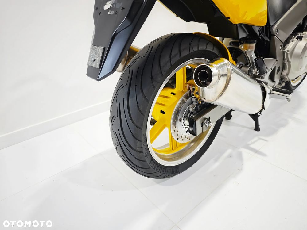 Honda CBF - 9