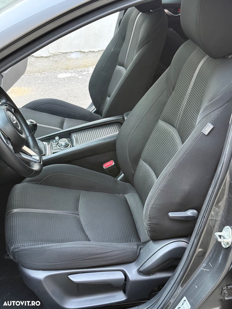 Mazda 3 G120 Revolution - 19