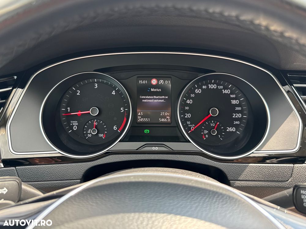 Volkswagen Passat 2.0 TDI SCR DSG Highline - 26