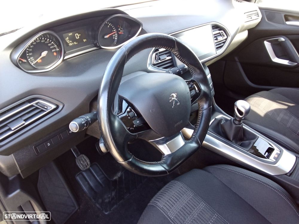 Peugeot 308 SW 1.5 BlueHDi GT Line - 21
