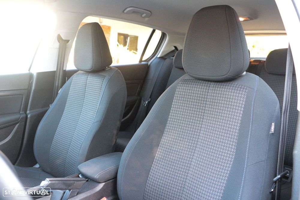 Peugeot 308 1.5 BlueHDi Style - 28