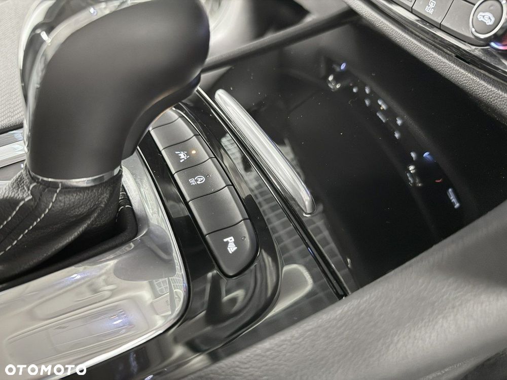 Opel Insignia - 28