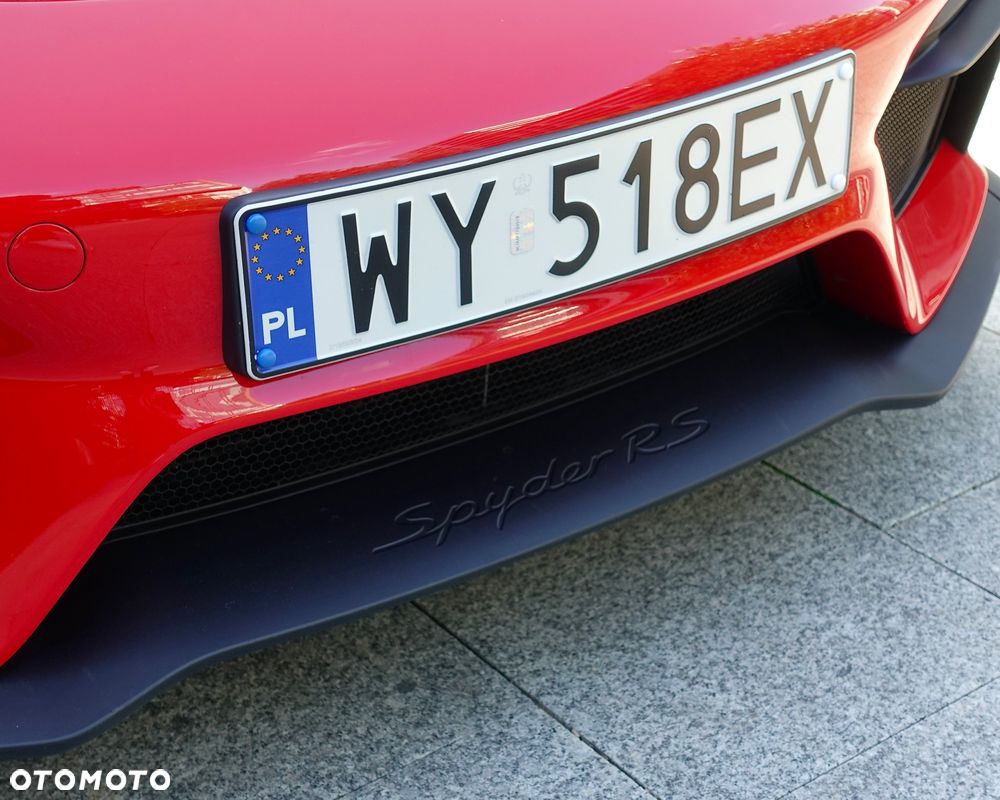 Porsche 718 Spyder - 12