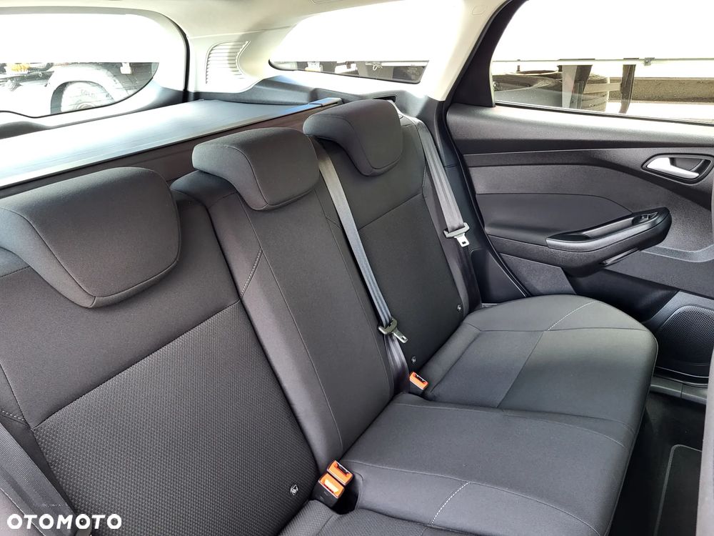 Ford Focus 1.0 EcoBoost Trend Edition Business - 30