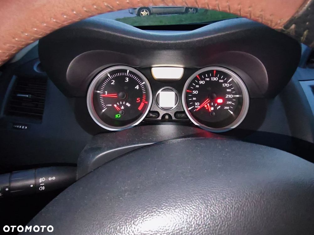 Renault Megane 1.9 dCi FAP Dynamique - 11