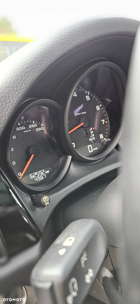 Porsche Macan - 18