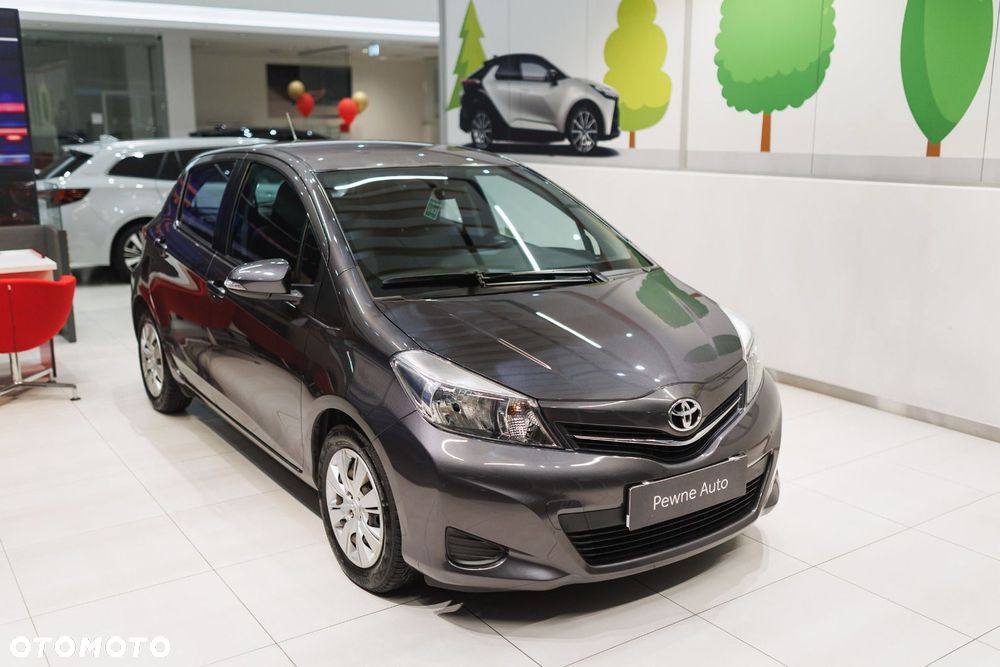 Toyota Yaris - 4