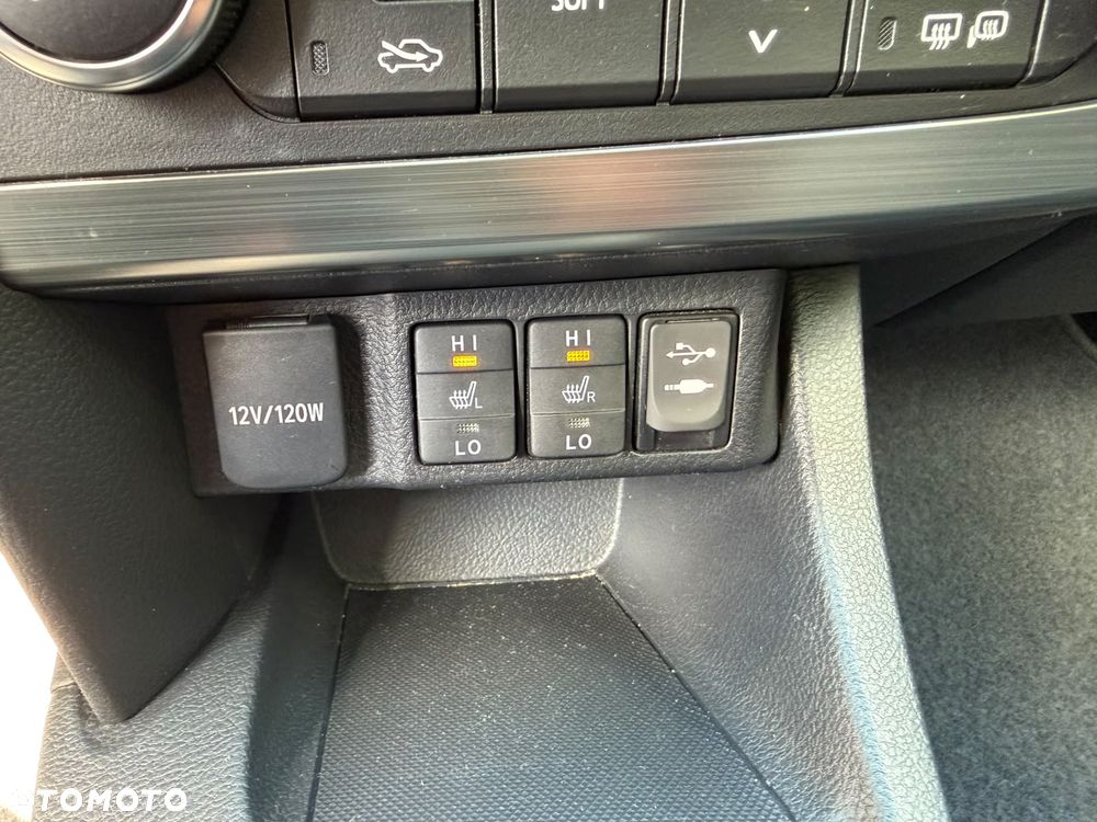 Toyota Auris - 18