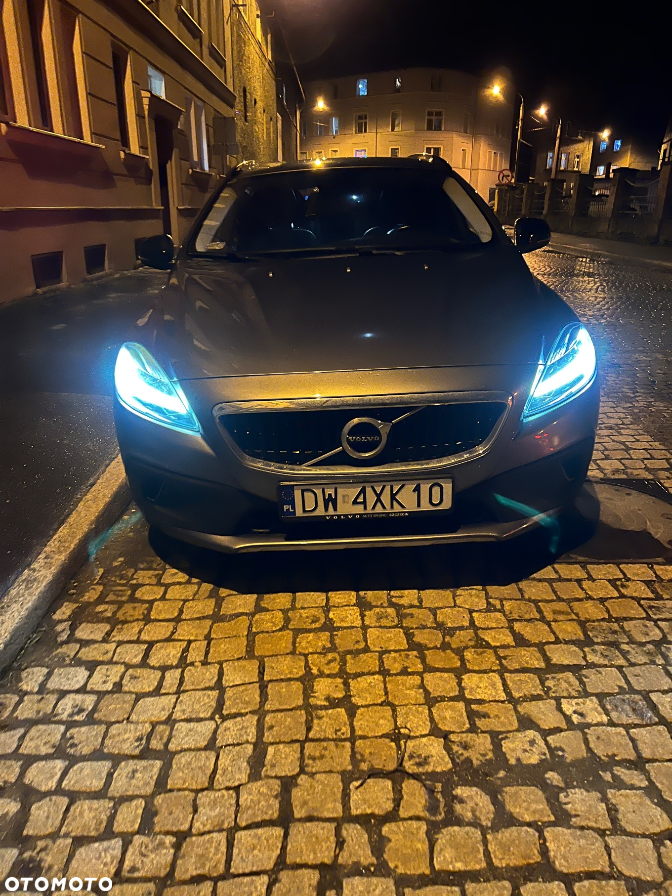 Volvo V40 D3 Drive-E Momentum - 17