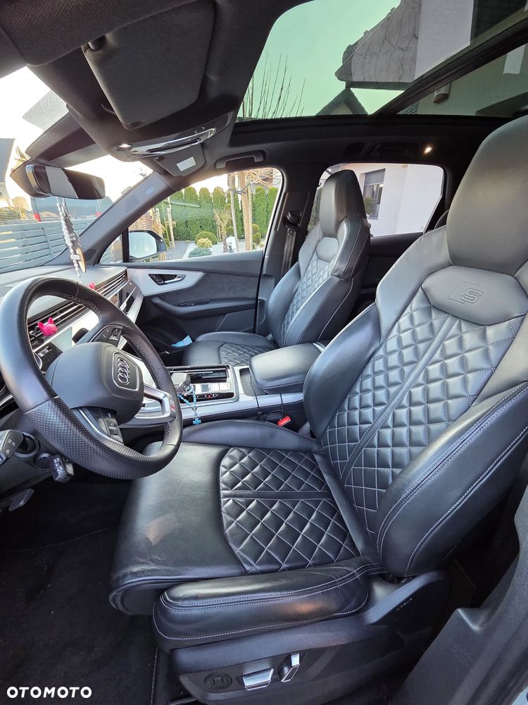 Audi Q7 - 15