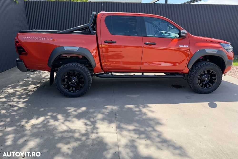 Toyota Hilux - 3