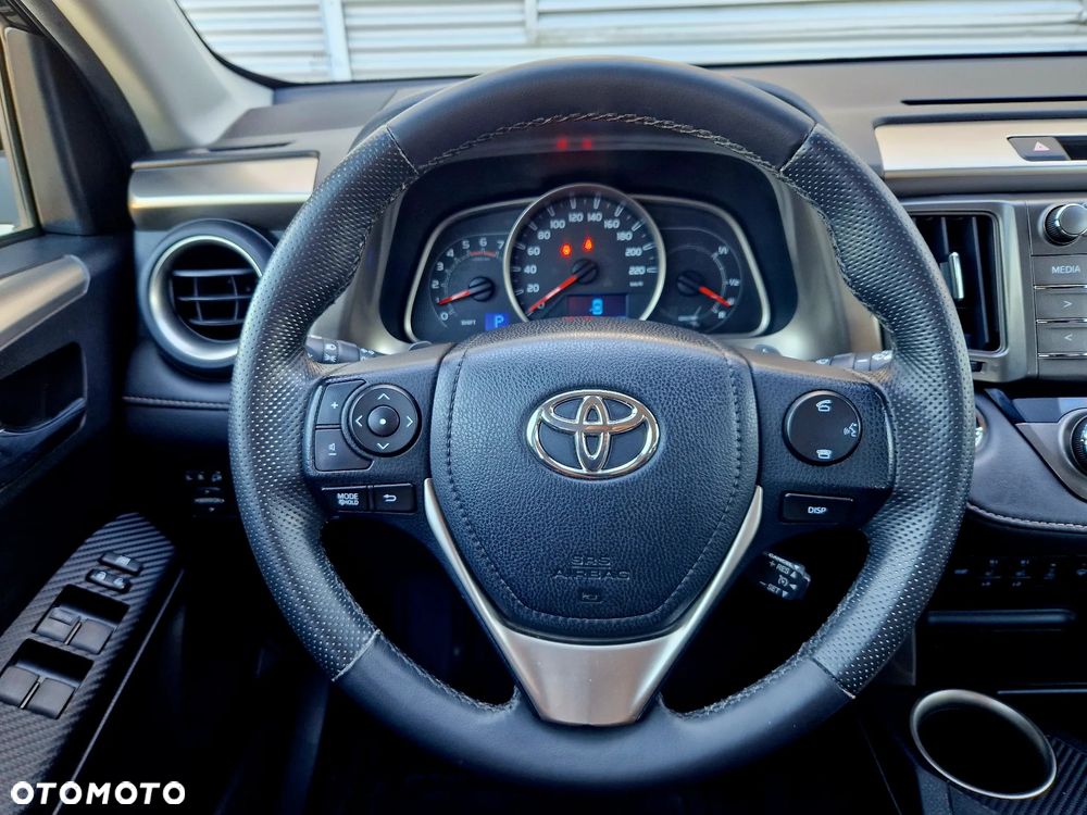 Toyota RAV4 2.2 D-CAT Prestige - 27