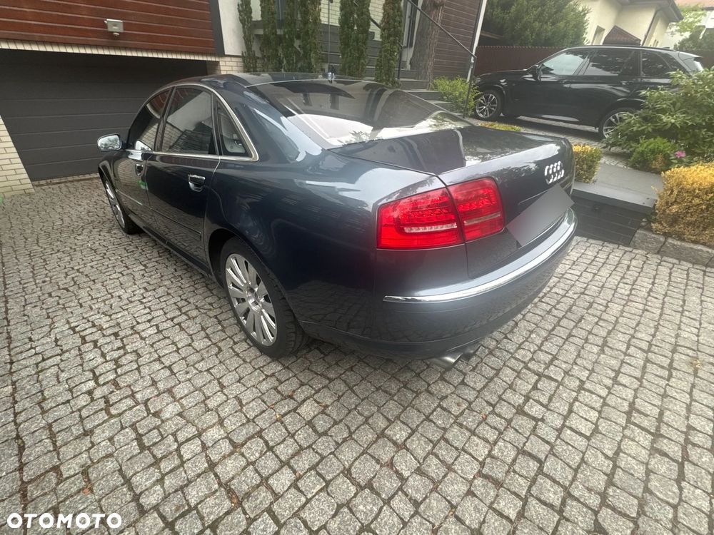 Audi A8 4.2 FSI Quattro - 6