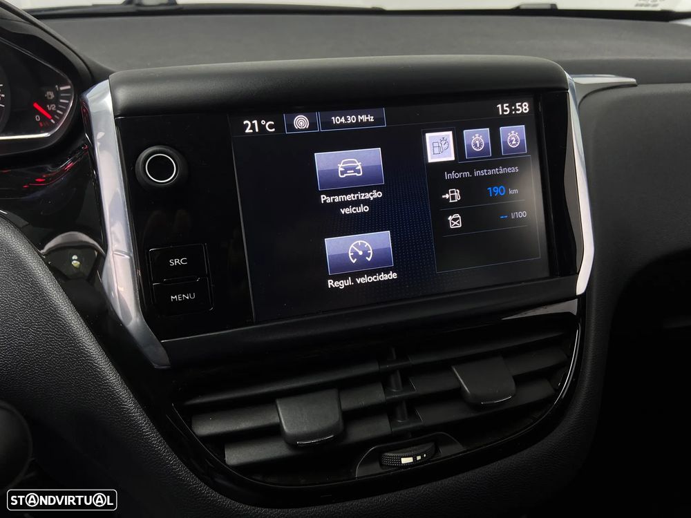 Peugeot 208 1.2 PureTech Style - 18