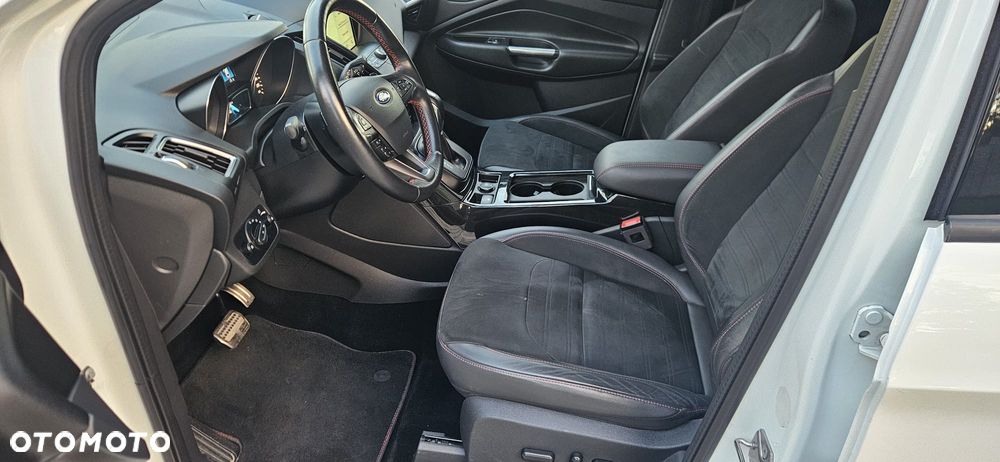 Ford Kuga 2.0 TDCi 4x4 ST-Line - 17