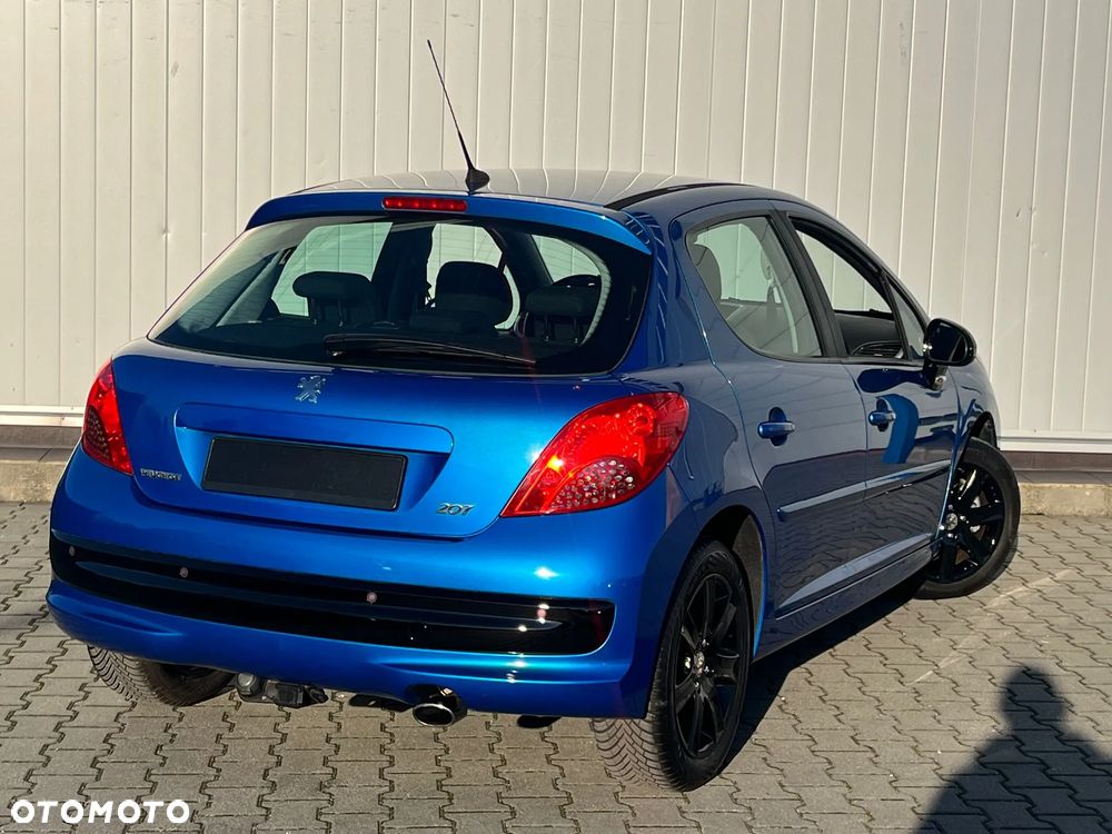Peugeot 207 - 12