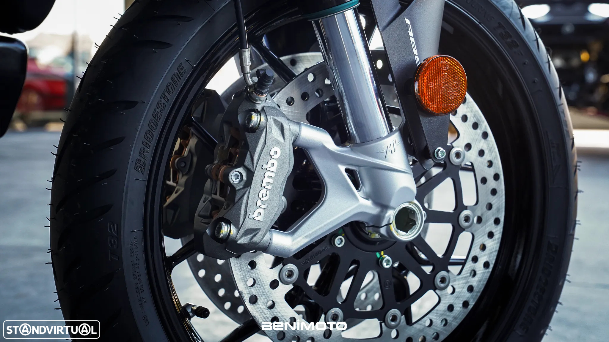 MV Agusta Turismo Veloce R - 15