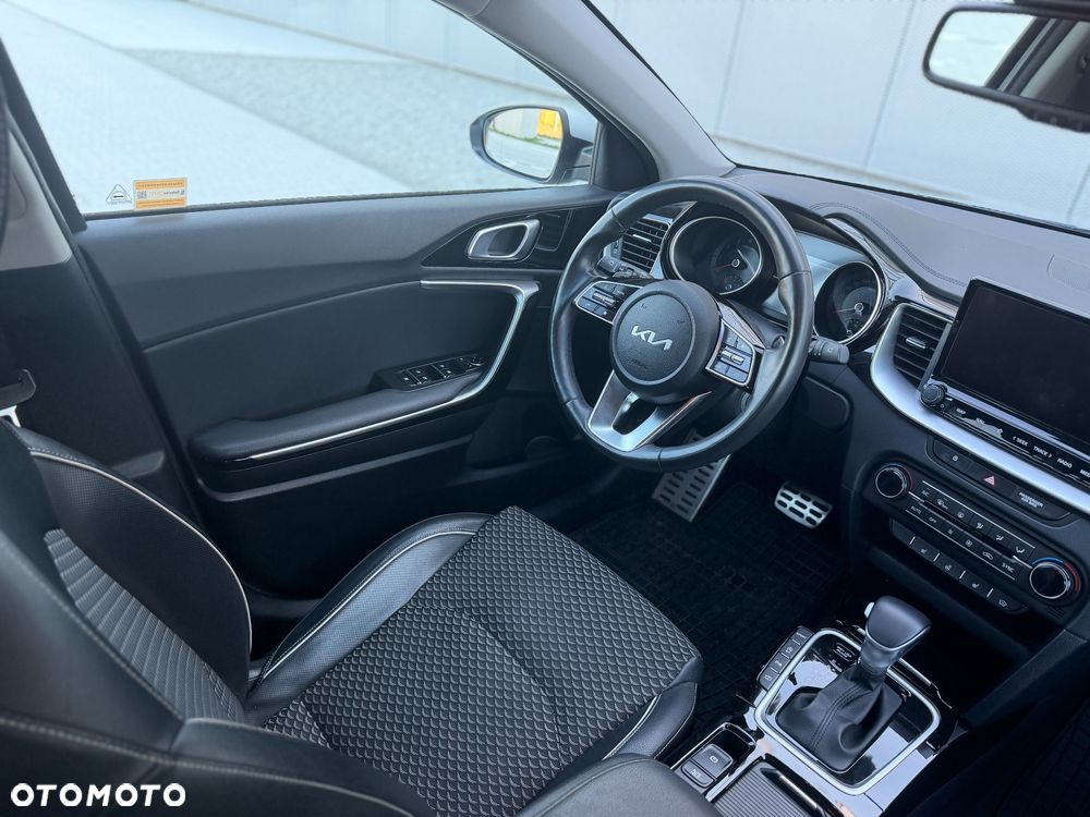 Kia Ceed 1.5 T-GDI L Business Line Plus DCT - 13