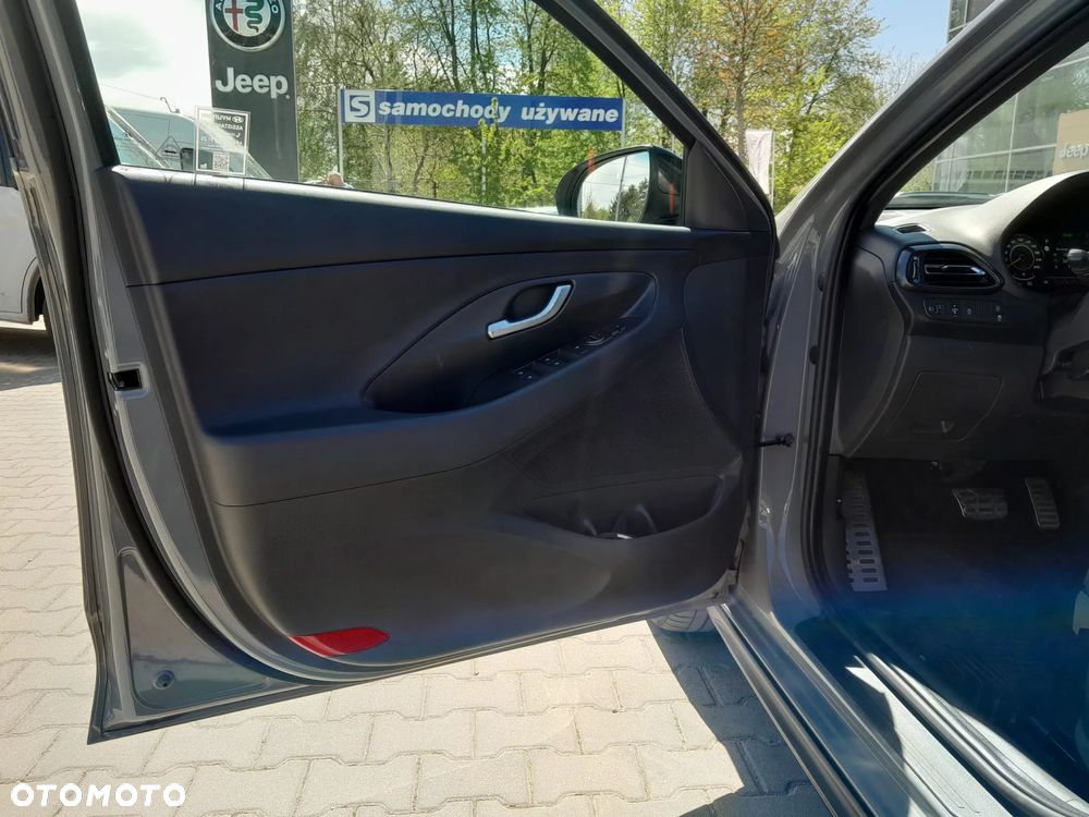 Hyundai i30 1.5 T-GDI 48V Modern DCT - 15