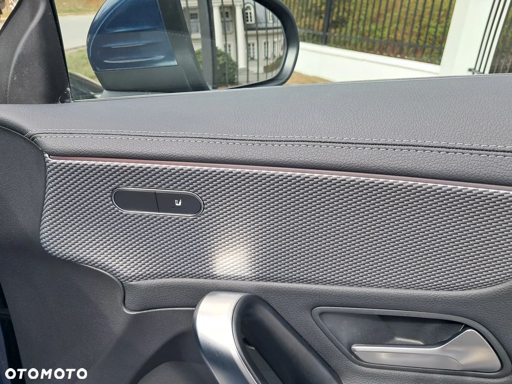 Mercedes-Benz CLA 200 d 8G-DCT Special Edition - 37