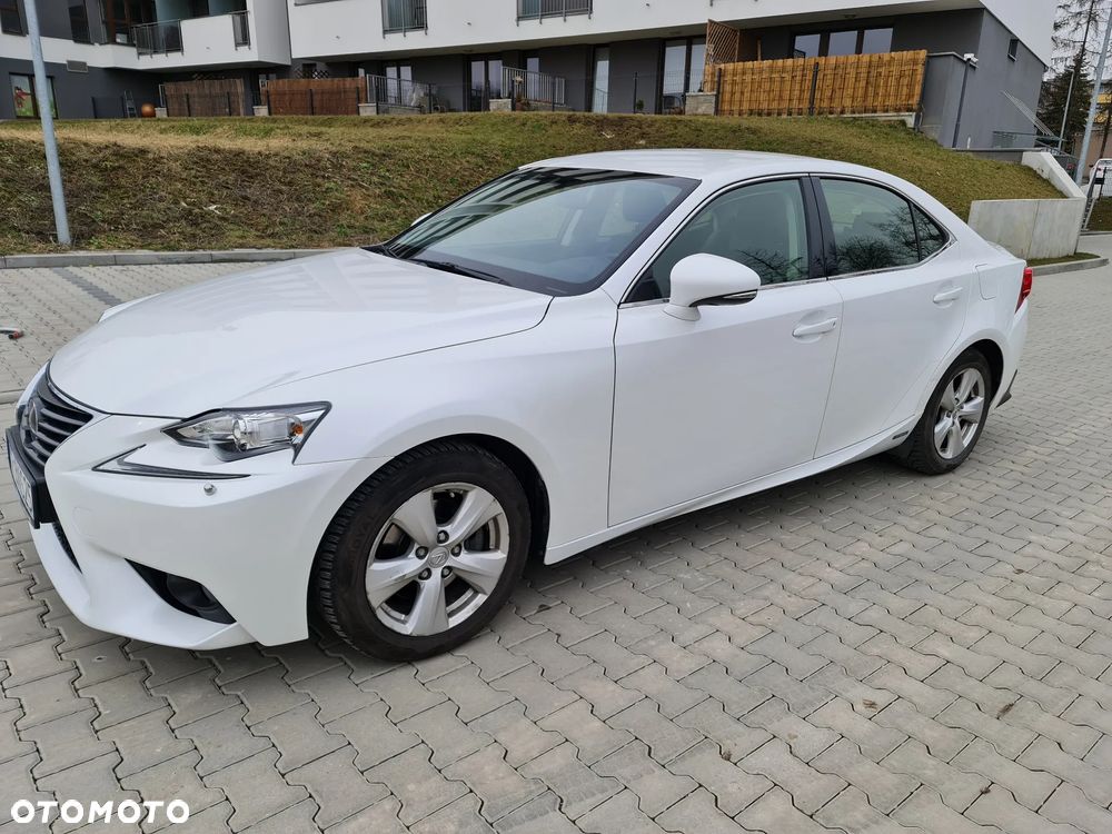 Lexus IS 300h Elegance - 7