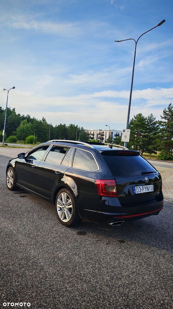 Skoda Octavia 2.0 TDI RS DSG - 2
