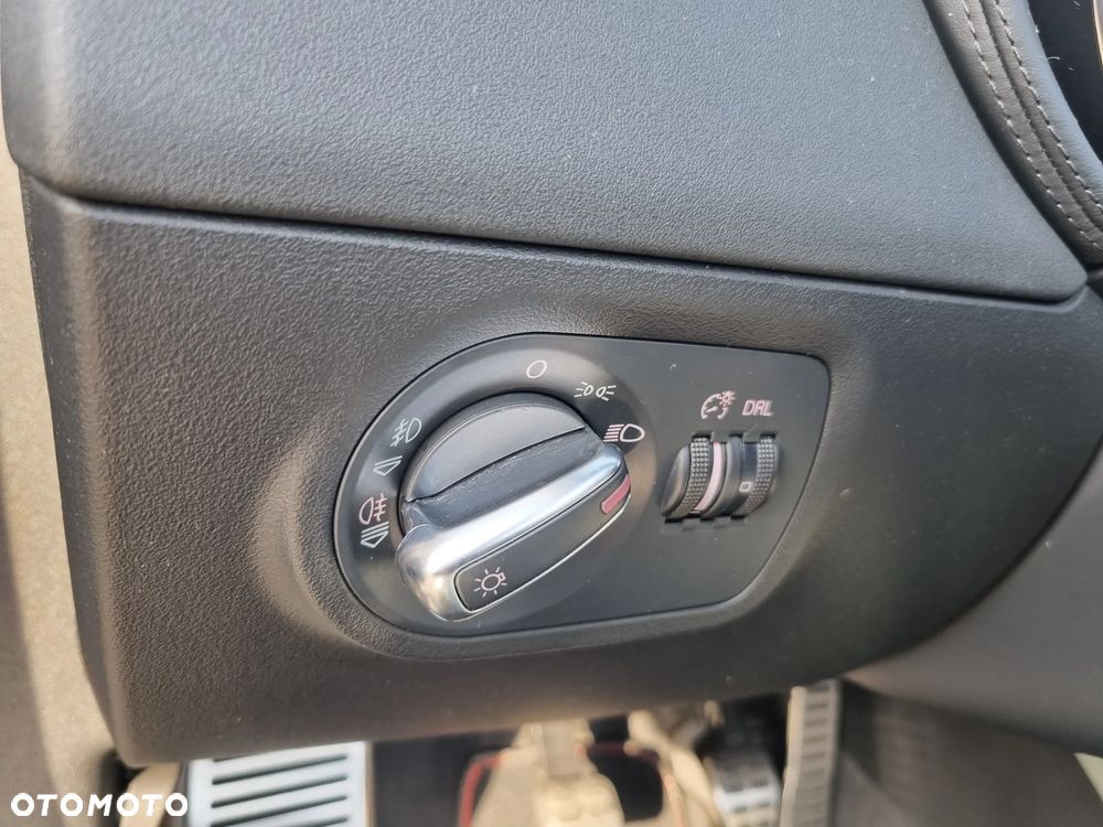 Audi TT Roadster 3.2 FSI Quattro - 10