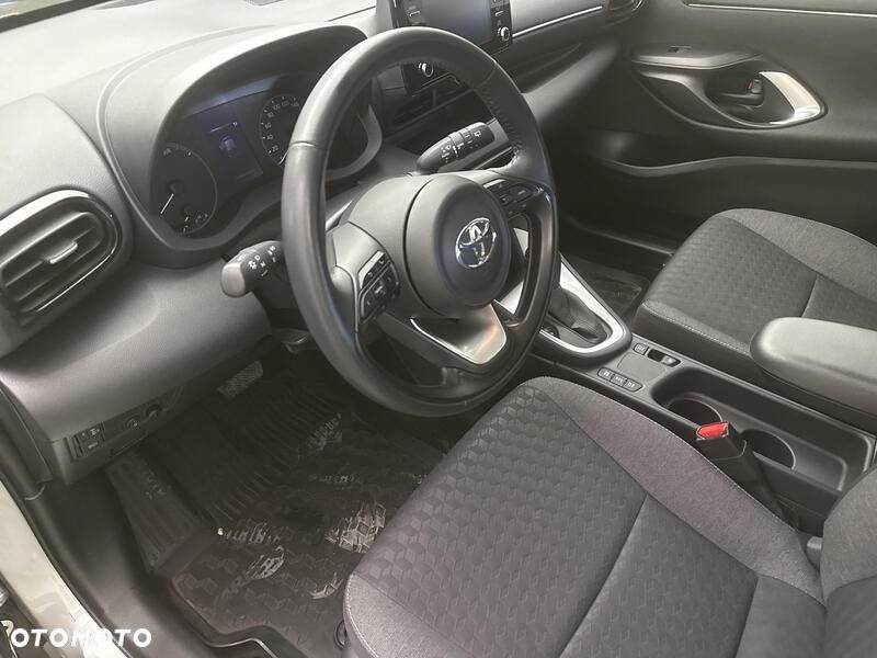 Toyota Yaris Hybrid 1.5 Comfort - 11