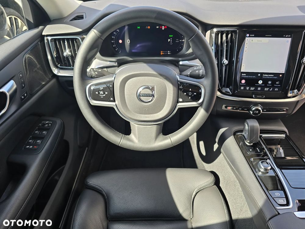 Volvo V60 T6 AWD Plug-In Hybrid Plus Dark - 13