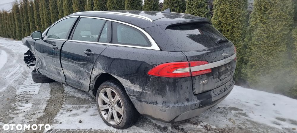 Jaguar XF 2.2 D Luxury - 3