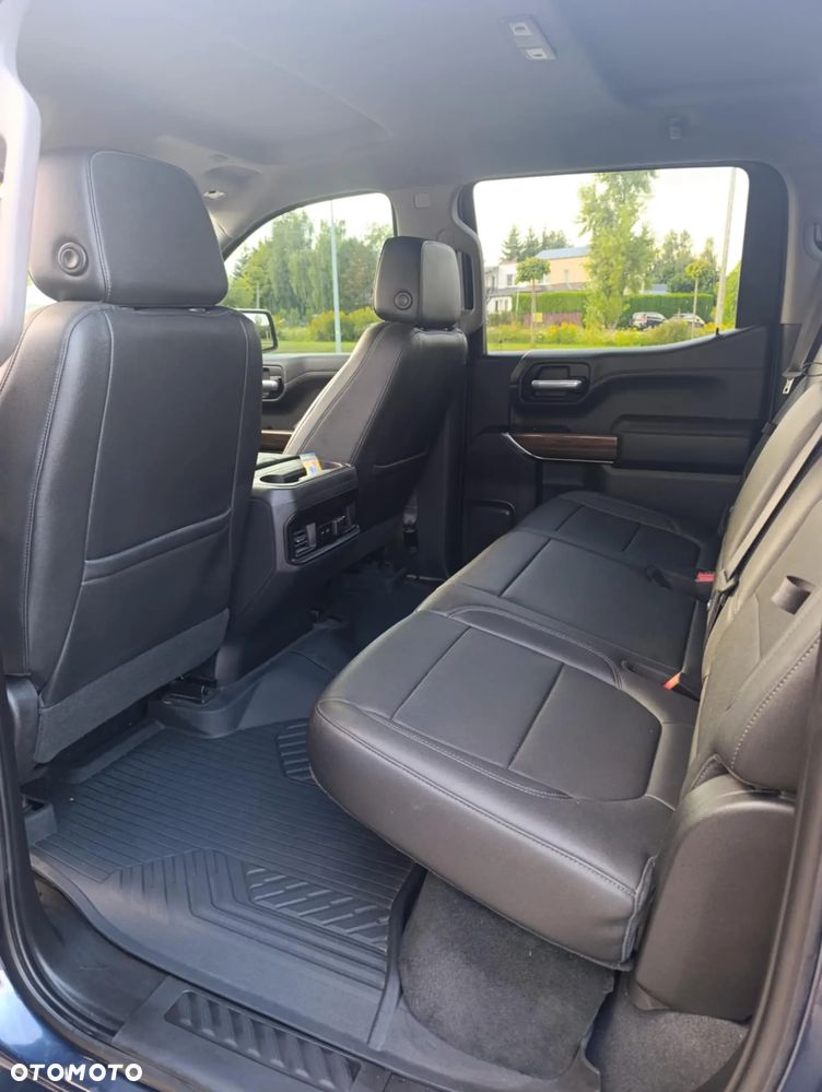 Chevrolet Silverado - 23