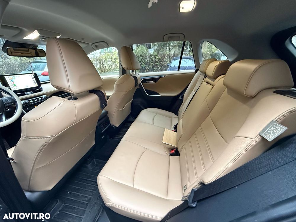 Toyota RAV4 2.5 Hybrid VVT-iE 4x4 Luxury - 3