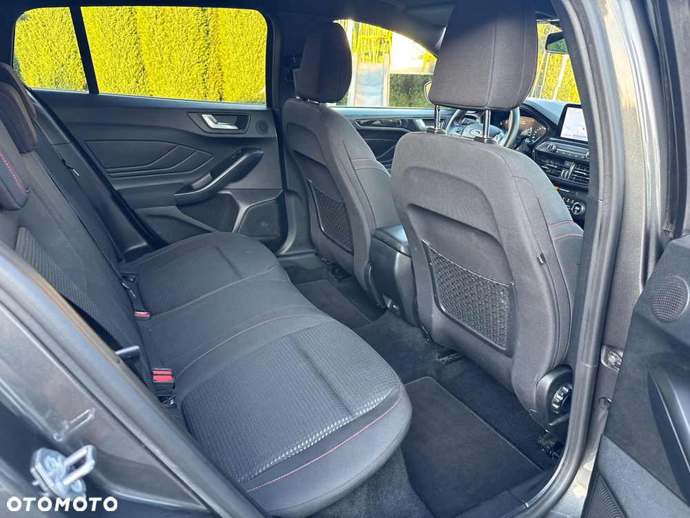 Ford Focus 2.0 TDCi DPF Start-Stopp-System ST-Line - 8