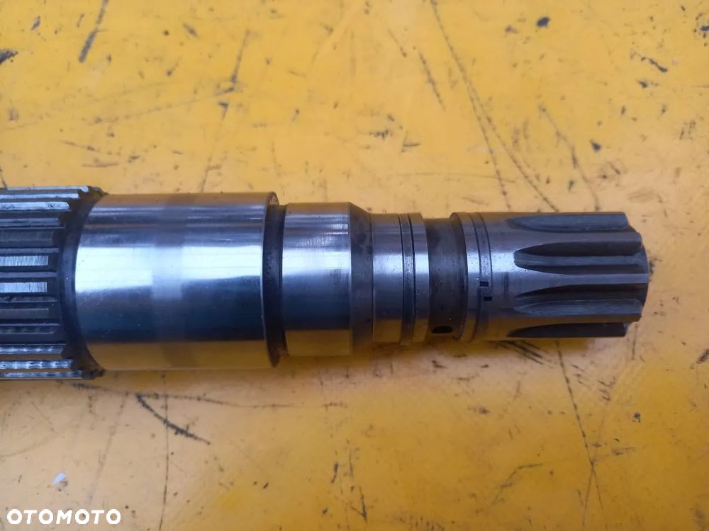 Kosz przedniego napędu Z48 przystawka Massey Ferguson 6180 - 22