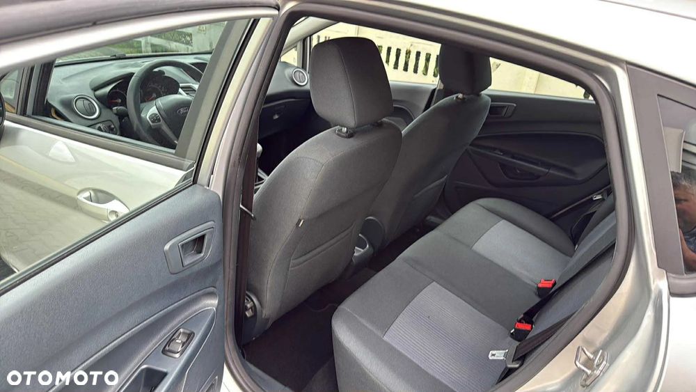Ford Fiesta 1.25 Champions Edition - 8