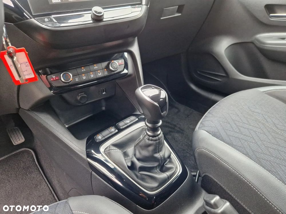 Opel Corsa 1.2 Direct Injection Turbo GS - 21