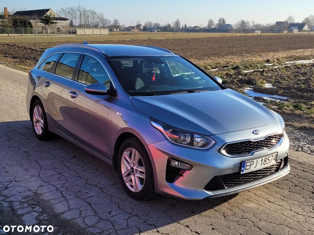 Kia Ceed 1.6 CRDi mHEV M - 8