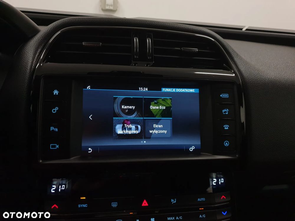 Jaguar XE 2.0 D Prestige - 19