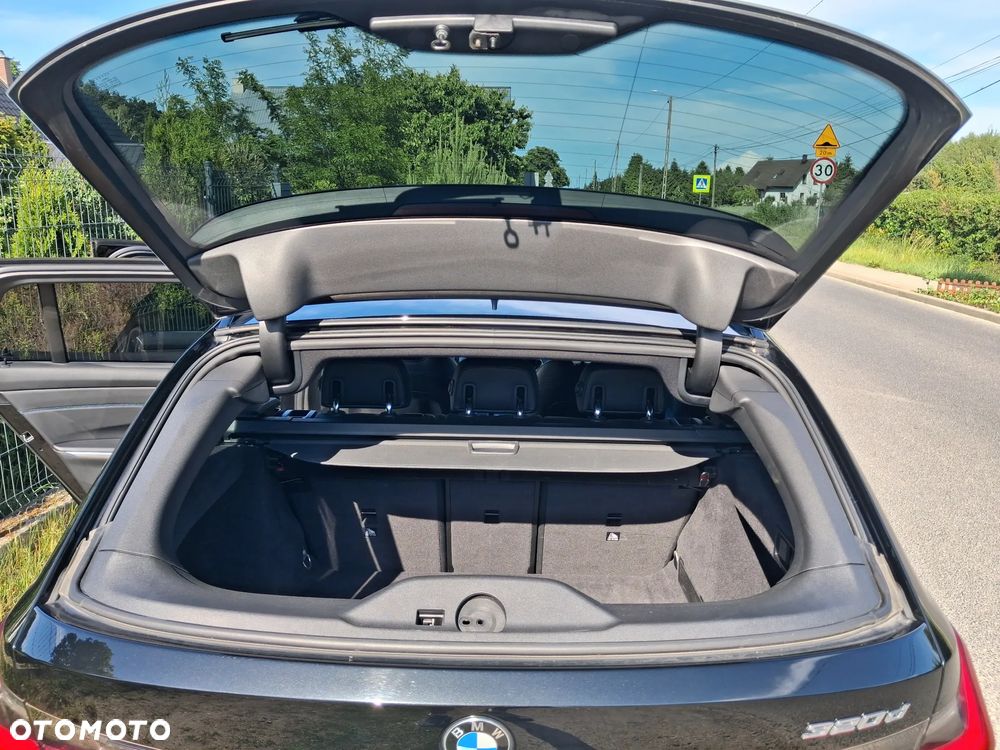 BMW Seria 3 320d - 15