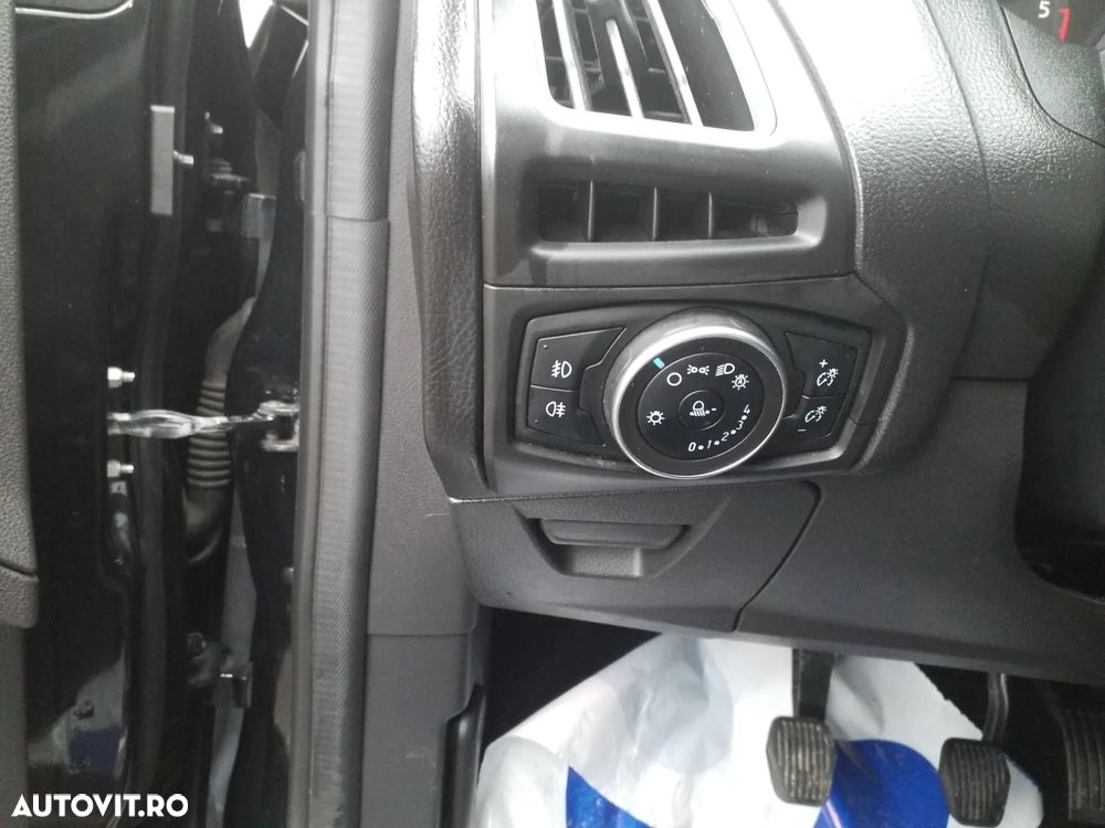 Ford Focus 1.5 TDCi DPF Start-Stopp-System Titanium - 7