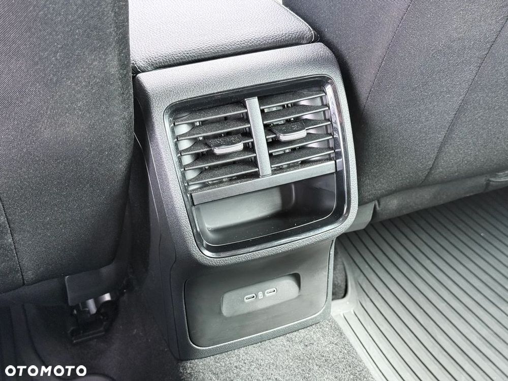 Skoda Octavia 1.5 TSI Selection - 28