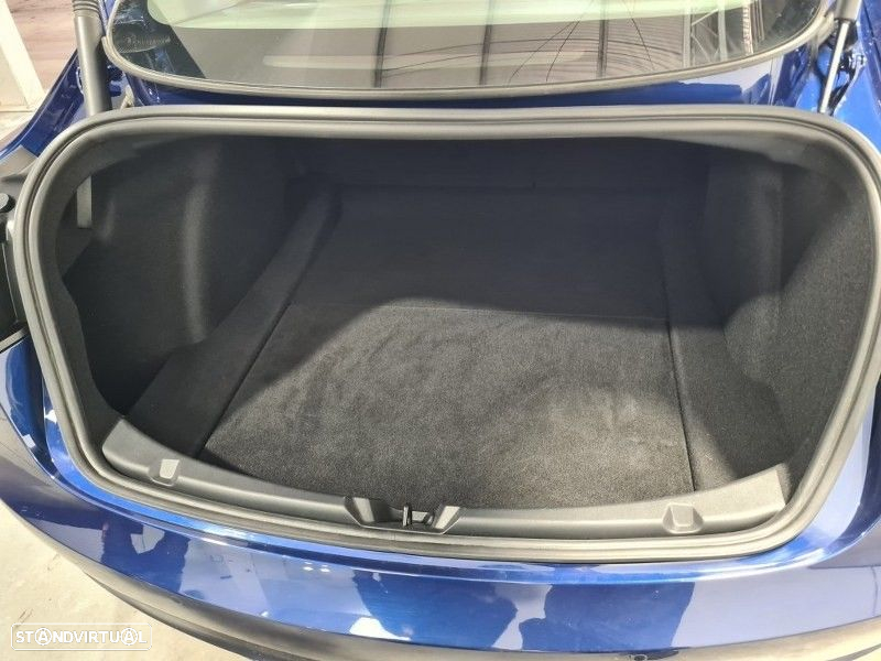 Tesla Model 3 - 13