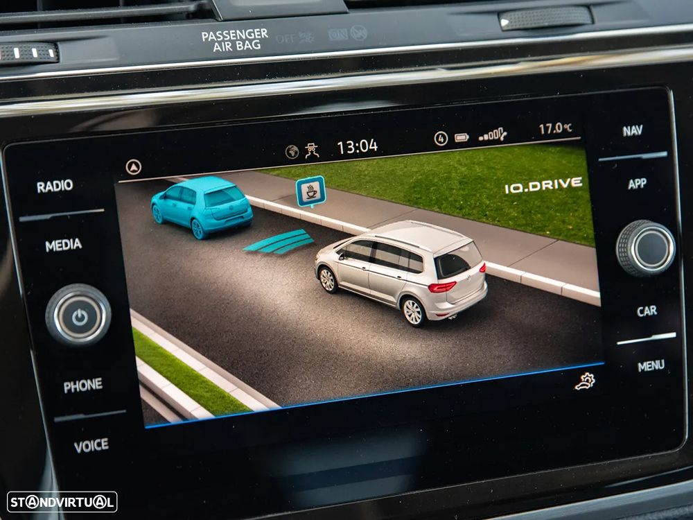 VW Touran 2.0 TDI Confortline - 18