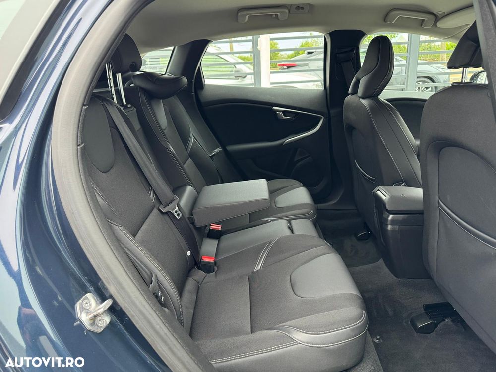 Volvo V40 T2 - 17