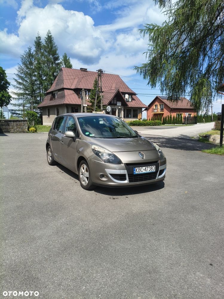 Renault Scenic - 1