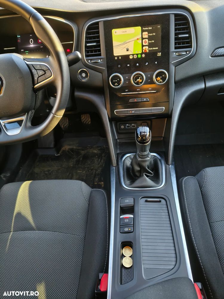 Renault Megane TCe 140 GPF Equilibre - 2