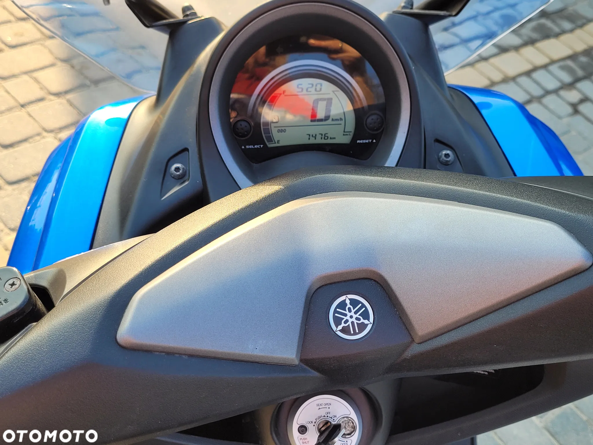 Yamaha NMAX - 8