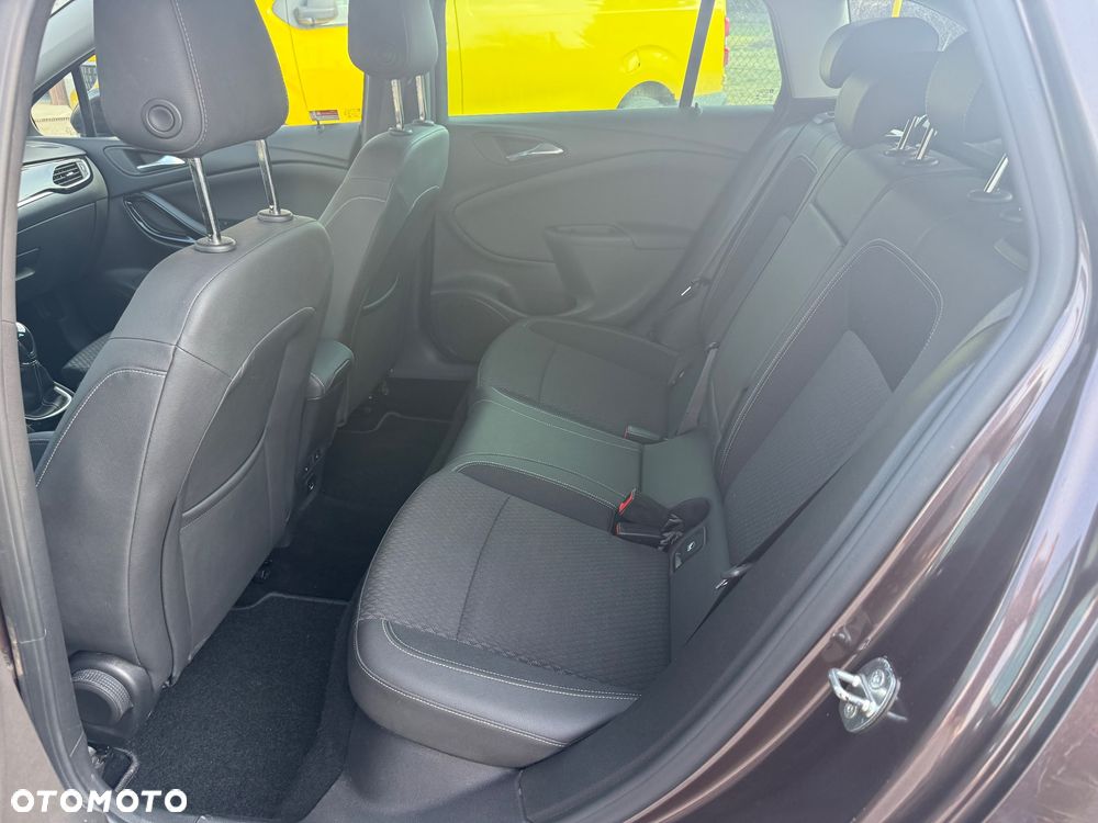 Opel Astra 1.4 Turbo Innovation - 15