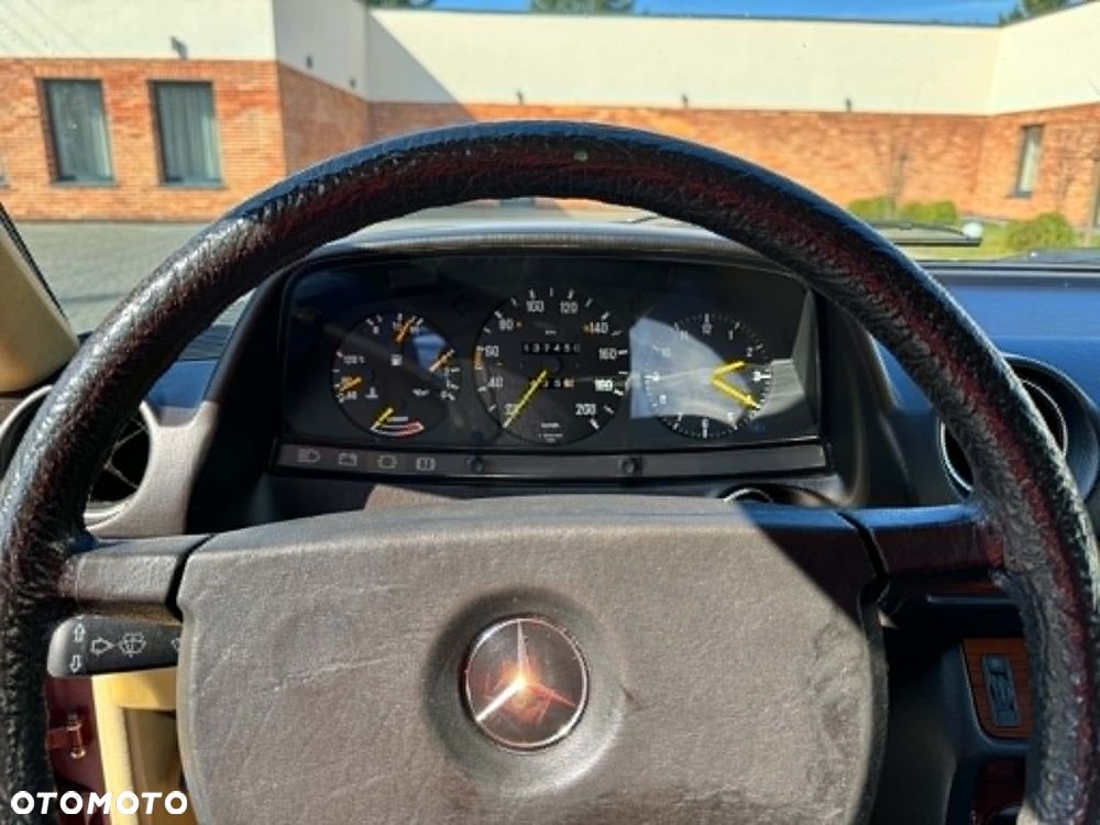 Mercedes-Benz W123 - 8